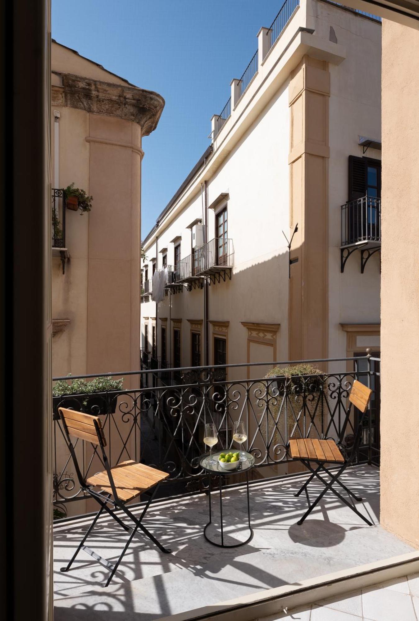 Piano Alloro Gasthof Palermo