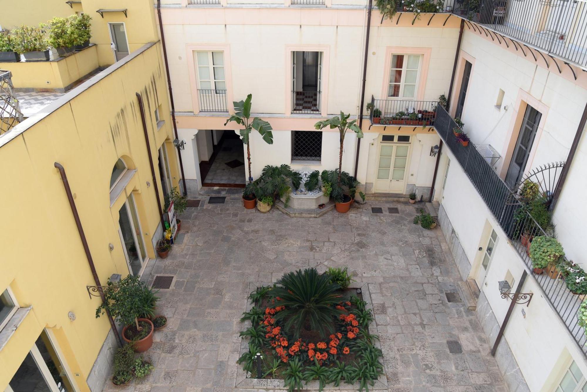 Piano Alloro Gasthof Palermo